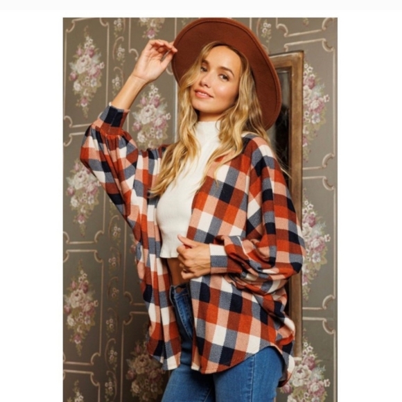 **SOLD**PLAID PATTERN RELAXED SLEEVE CARDIGAN-NEW - Picture 2 of 6